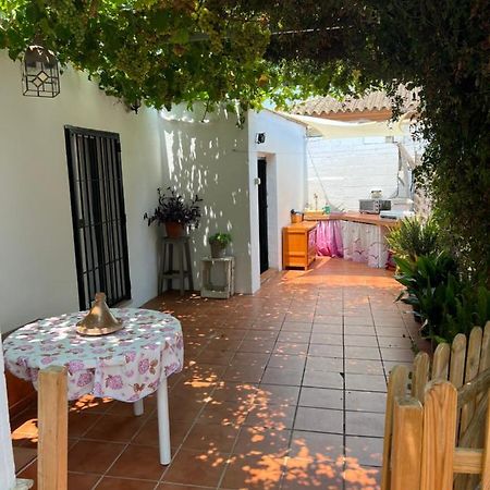 Suite Alhucema Чиклана де ла Фронтера Екстериор снимка